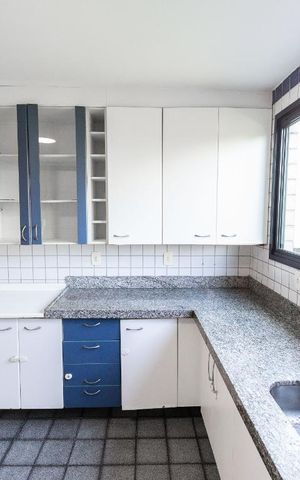 Apartamento à venda com 180m², 4 quartos e 3 vagasCozinha