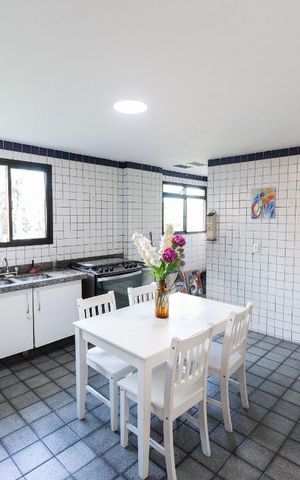 Apartamento à venda com 180m², 4 quartos e 3 vagasCozinha