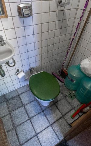 Apartamento à venda com 180m², 4 quartos e 3 vagasBanheiro de serviço