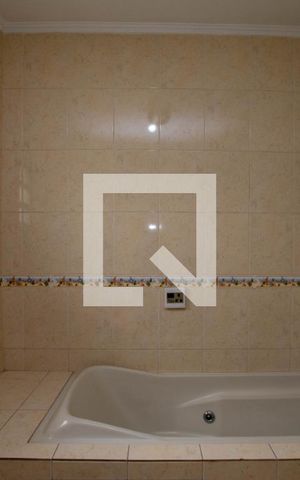 Casa para alugar com 200m², 3 quartos e 2 vagasBanheiro