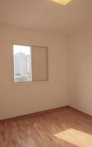 Apartamento à venda com 180m², 3 quartos e 3 vagas Apartamento à venda com 180m², 3 quartos e 3 vagasQuarto 2