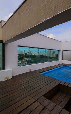Apartamento à venda com 180m², 3 quartos e 3 vagas Apartamento à venda com 180m², 3 quartos e 3 vagasPiscina da Cobertura