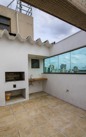 Apartamento à venda com 180m², 3 quartos e 3 vagas Apartamento à venda com 180m², 3 quartos e 3 vagasVaranda da Cobertura Churrasqueira