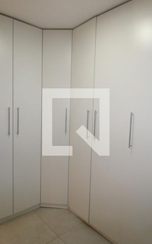 Apartamento à venda com 45m², 2 quartos e 1 vagaQuarto 2 - Armários