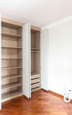 Apartamento à venda com 140m², 3 quartos e 3 vagas Apartamento à venda com 140m², 3 quartos e 3 vagasSuite