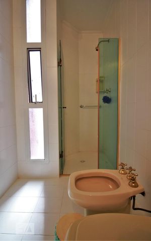 Apartamento à venda com 300m², 3 quartos e 3 vagasBanheiro da suíte 2
