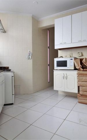 Apartamento à venda com 300m², 3 quartos e 3 vagasCozinha