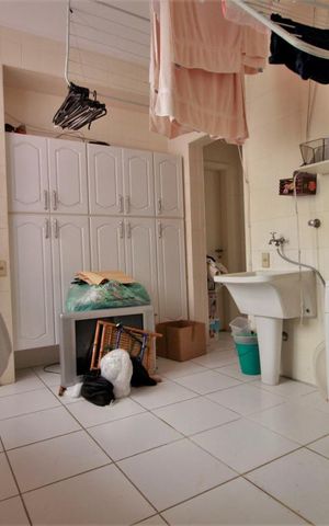 Apartamento à venda com 300m², 3 quartos e 3 vagasÁrea de serviço