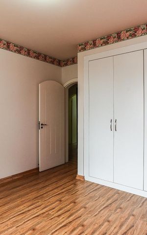 Apartamento à venda com 212m², 3 quartos e 3 vagas Apartamento à venda com 212m², 3 quartos e 3 vagasQuarto 2