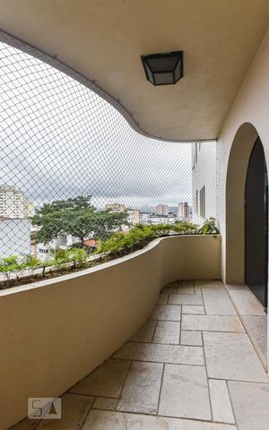 Apartamento à venda com 212m², 3 quartos e 3 vagas Apartamento à venda com 212m², 3 quartos e 3 vagasVaranda