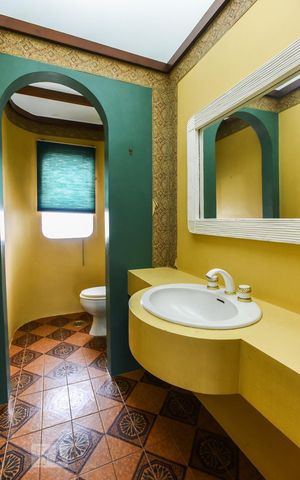 Apartamento à venda com 212m², 3 quartos e 3 vagas Apartamento à venda com 212m², 3 quartos e 3 vagasLavabo
