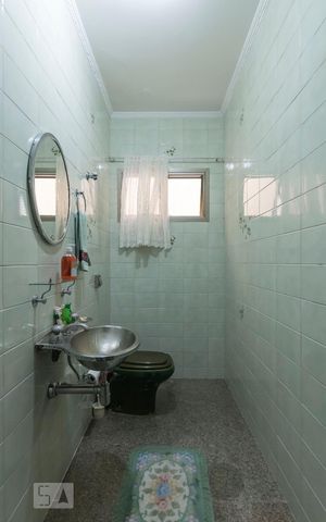 Casa à venda com 450m², 4 quartos e 8 vagas1o. Andar - Lavabo