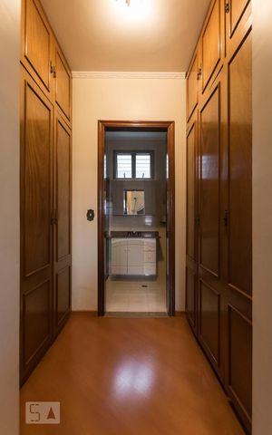 Casa à venda com 450m², 4 quartos e 8 vagas2o. Andar - Suíte 3