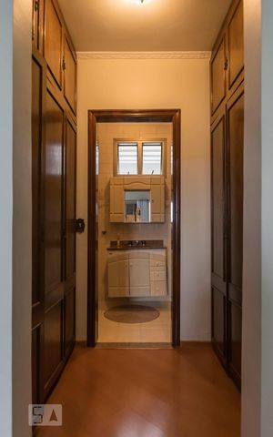 Casa à venda com 450m², 4 quartos e 8 vagas2o. Andar - Suíte 1