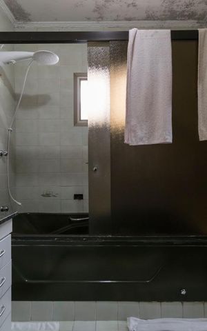 Casa à venda com 450m², 4 quartos e 8 vagas2o. Andar - Suíte 4 - Banheiro 