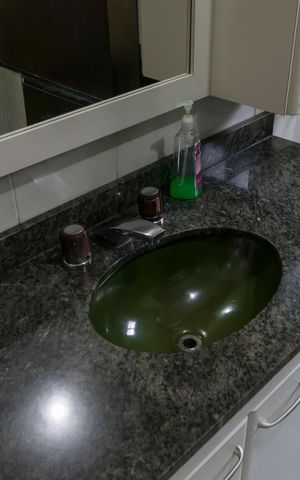Casa à venda com 450m², 4 quartos e 8 vagas2o. Andar - Suíte 4 - Banheiro (Pia)