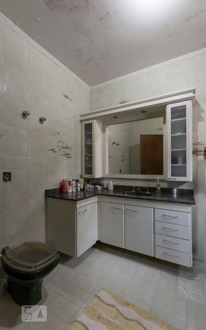 Casa à venda com 450m², 4 quartos e 8 vagas2o. Andar - Suíte 4 - Banheiro