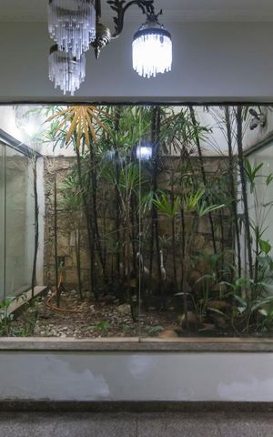 Casa à venda com 450m², 4 quartos e 8 vagas1o. Andar - Sala