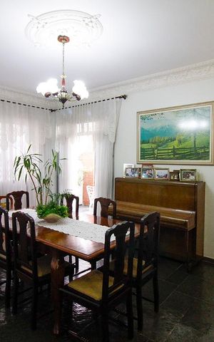 Casa à venda com 172m², 4 quartos e 1 vaga Casa à venda com 172m², 4 quartos e 1 vagaSala de Jantar