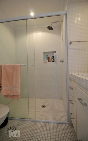 Apartamento à venda com 168m², 4 quartos e 3 vagasBanheiro da suíte 1