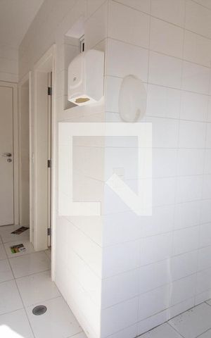Apartamento para alugar com 130m², 4 quartos e 3 vagas Apartamento para alugar com 130m², 4 quartos e 3 vagasArea de Serviço
