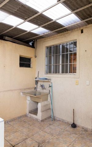 Casa à venda com 130m², 2 quartos e sem vagaÁrea de serviço