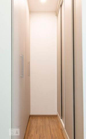 Apartamento à venda com 205m², 4 quartos e 6 vagasCloset