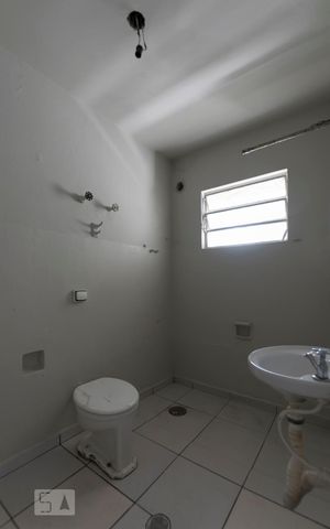 Apartamento para alugar com 60m², 1 quarto e sem vagaBanheiro