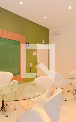 Apartamento para alugar com 123m², 3 quartos e 2 vagasÁrea comum - Piscina
