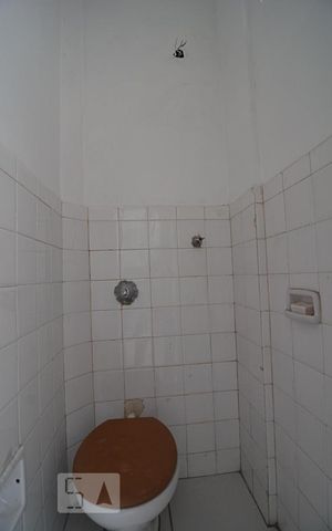 Apartamento à venda com 70m², 2 quartos e 1 vagaBanheiro serviço
