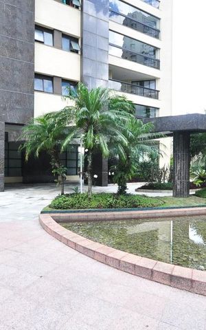 Apartamento à venda com 220m², 3 quartos e 4 vagasEspelho d`água