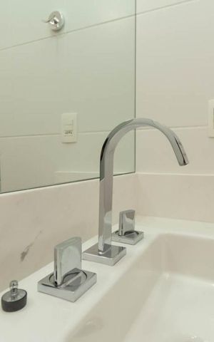 Studio para alugar com 33m², 1 quarto e 1 vaga Studio para alugar com 33m², 1 quarto e 1 vagaBanheiro