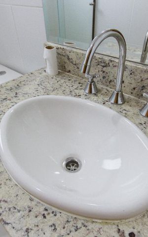 Apartamento à venda com 80m², 3 quartos e 2 vagas Apartamento à venda com 80m², 3 quartos e 2 vagasBanheiro Suíte