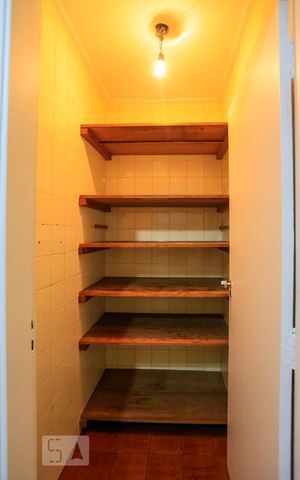 Apartamento para alugar com 76m², 2 quartos e 1 vaga Apartamento para alugar com 76m², 2 quartos e 1 vagaCozinha Dispensa