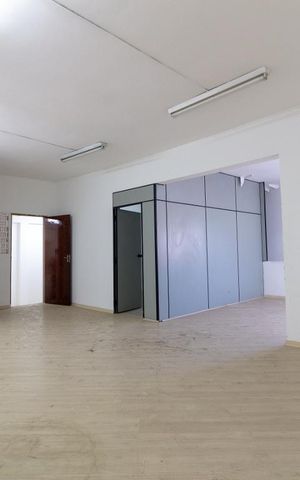 Casa à venda com 500m², 3 quartos e sem vagaSala