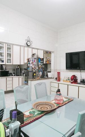Casa à venda com 205m², 3 quartos e 2 vagasCozinha