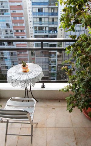Apartamento para alugar com 160m², 4 quartos e 2 vagasVaranda