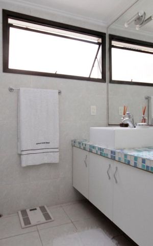 Apartamento para alugar com 160m², 4 quartos e 2 vagasBanheiro da Suíte 2