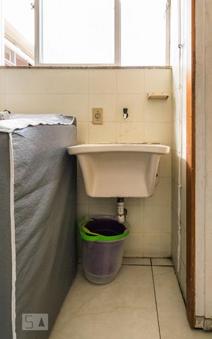 Apartamento à venda com 62m², 2 quartos e sem vaga Apartamento à venda com 62m², 2 quartos e sem vagaÁrea de serviço