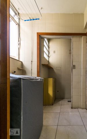 Apartamento à venda com 62m², 2 quartos e sem vaga Apartamento à venda com 62m², 2 quartos e sem vagaÁrea de serviço