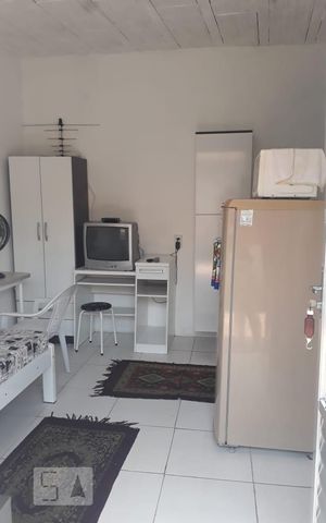 Studio para alugar com 40m², 1 quarto e 1 vaga Studio para alugar com 40m², 1 quarto e 1 vagaCozinha