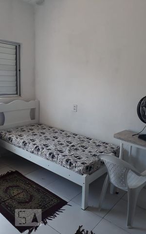 Studio para alugar com 40m², 1 quarto e 1 vaga Studio para alugar com 40m², 1 quarto e 1 vagaDormitório