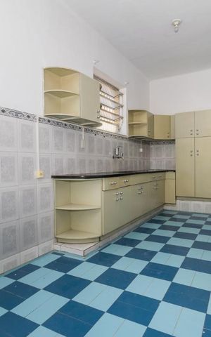 Casa à venda com 250m², 4 quartos e 3 vagas Casa à venda com 250m², 4 quartos e 3 vagasCozinha