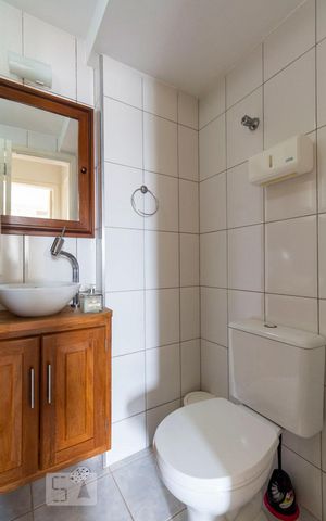 Apartamento à venda com 67m², 2 quartos e 2 vagasBanheiro social