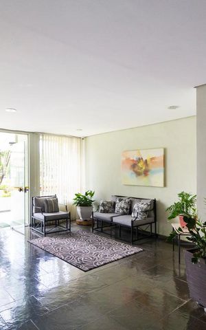 Apartamento à venda com 67m², 2 quartos e 2 vagasHall social