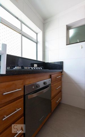 Apartamento à venda com 67m², 2 quartos e 2 vagasCozinha