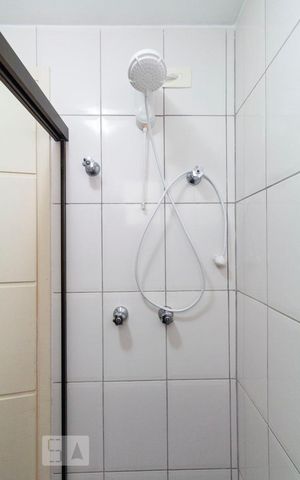 Apartamento à venda com 67m², 2 quartos e 2 vagasBanheiro social