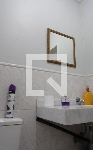 Casa para alugar com 210m², 4 quartos e 3 vagasLavabo