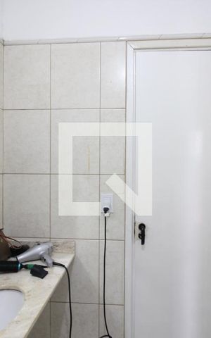 Casa para alugar com 210m², 4 quartos e 3 vagasBanheiro 2