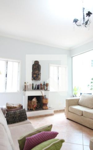 Casa para alugar com 210m², 4 quartos e 3 vagasSala